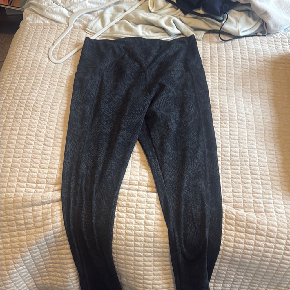 Black Textured Leggings